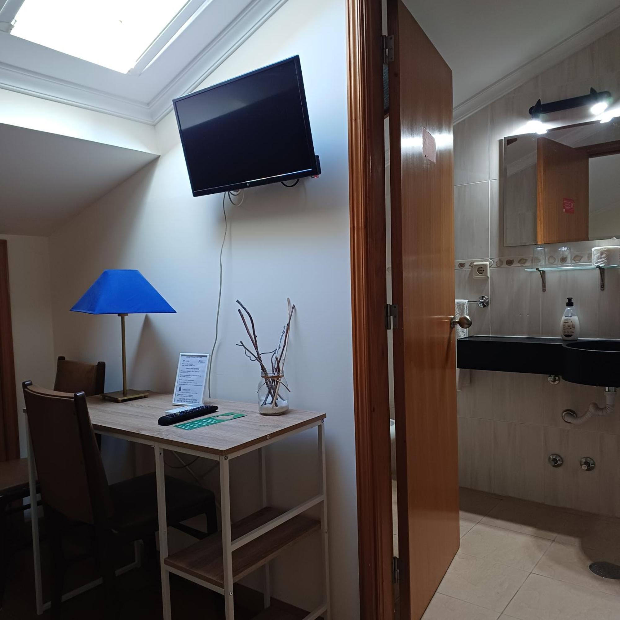 Residencialusobrasileira Hotell Leça da Palmeira Rum bild