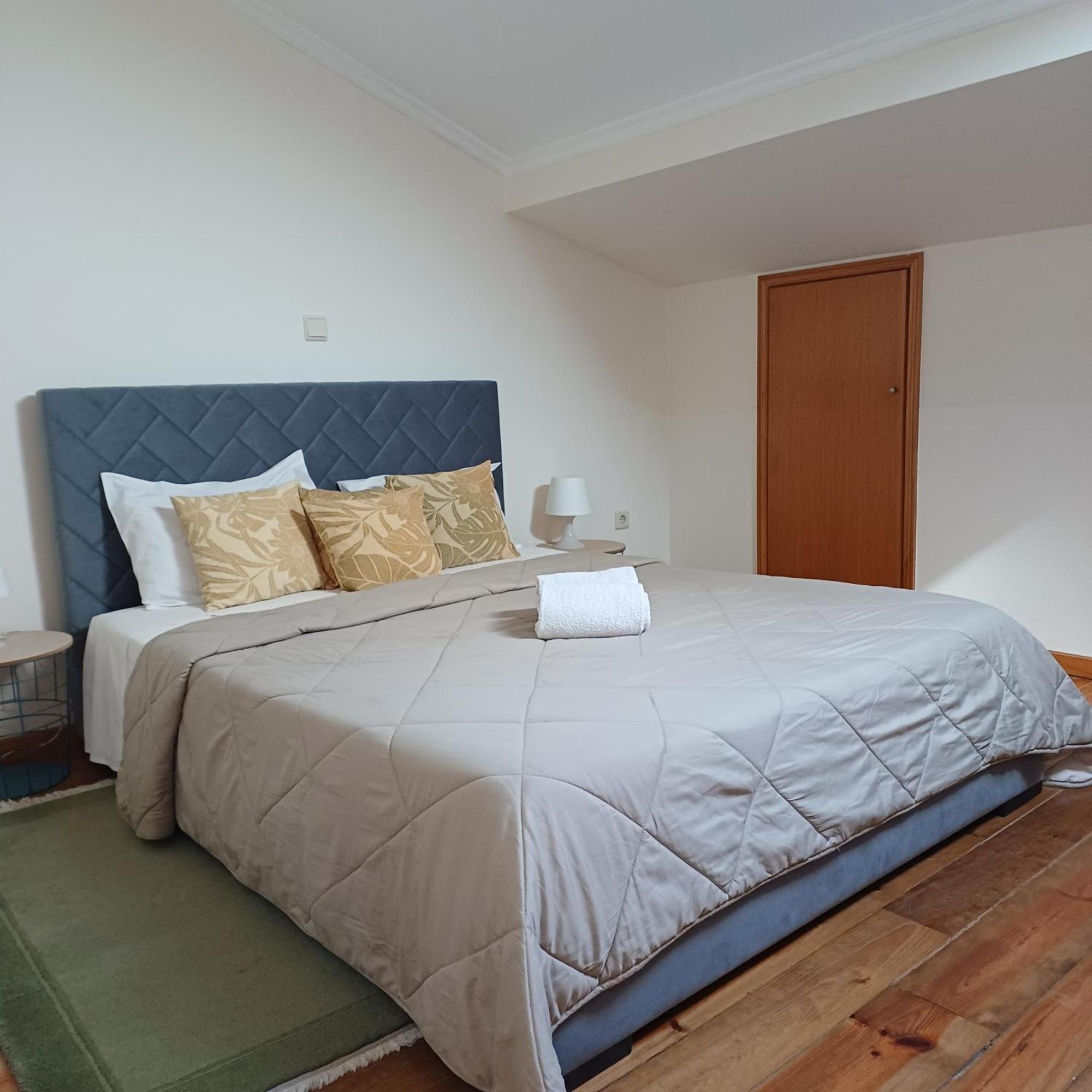 Residencialusobrasileira Hotell Leça da Palmeira Rum bild